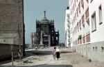 Blick durch die ehem. Burgstraße zur Ruine des Alten Rathauses, um 1962 