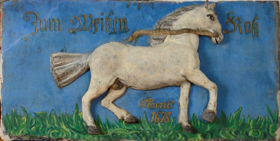 Gaststättenzeichen „Zum weißen Roß“,