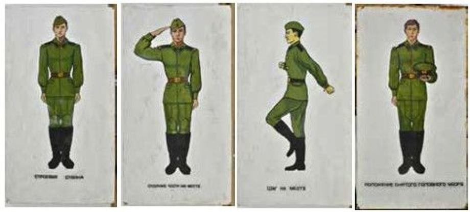Vier Blechschilder mit salutierenden Soldaten, Vier Blechschilder mit salutierenden Soldaten,