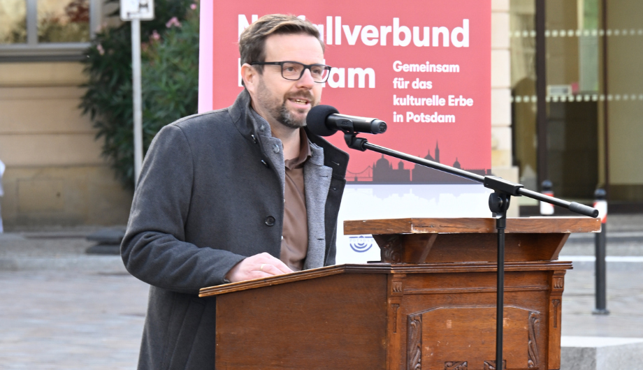 Dr. Arne Lindemann