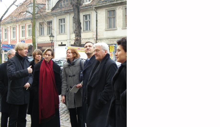 Besuch der Gedenkstätte Lindenstraße im Gespräch mit dem damaligen  Außenminister Frank-Walter Steinmeier und seinem polnischen Amtskollegen 2007