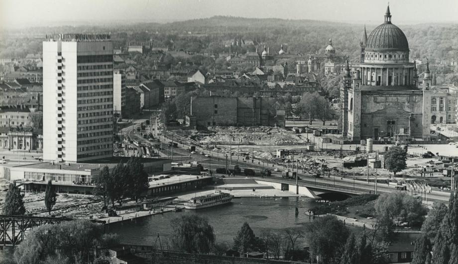 Blick vom Brauhausberg auf das Stadtzentrum Potsdam 1970 (um