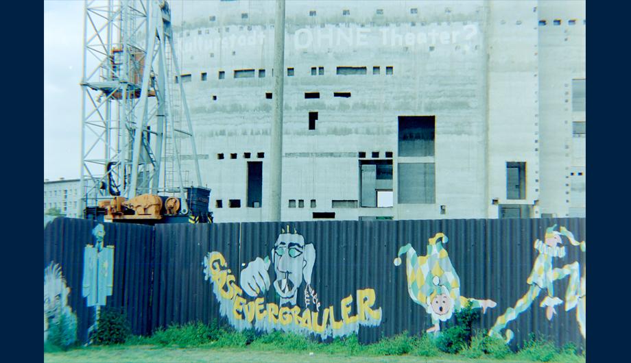 Theaterrohbau am Alten Markt aus den 1990er Jahren