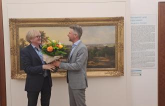 September 2023 – Begrüßung Dr. Thomas Steller bei der Vorstellungsrunde im Potsdam Museum durch Hannes Wittenberg, damals kommissarischer Direktor des Potsdam Museums, Foto