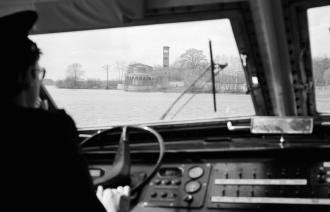 Sacrow, vor der Heilandskirche, 13.3.1990