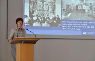 Dr. Wenke Nitz stellt das Buch "Unterm goldenen Atlas" vor