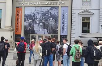 Fassadenbanner Potsdam Museum,