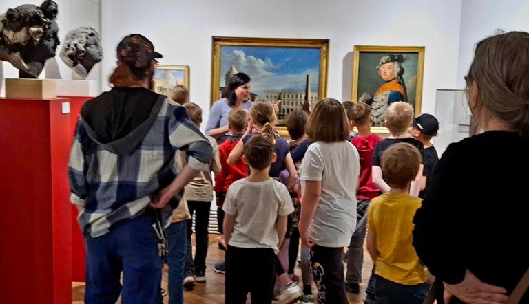 Familienführung in der stadtgeschichtlichen Ausstellung