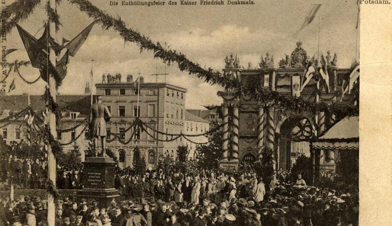 Enthüllungsfeier des Kaiser Friedrich Denkmals am 21.10.1903 © Potsdam Museum,