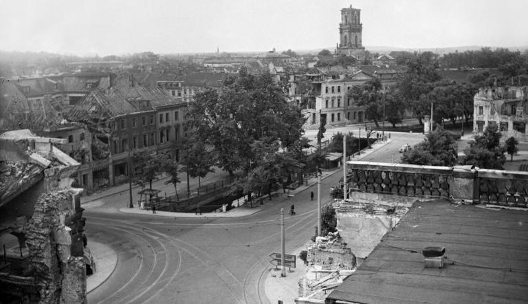 Blick vom Dach der Hauptpost, 1946 © Potsdam Museum,