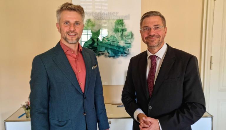Begrüßung von Mike Schubert, Oberbürgermeister Potsdam, am 02.10.2023, Foto