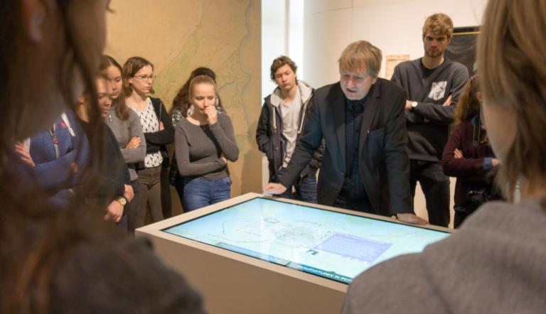 Schülerinnen und Schüler aus Luzern zu Besuch im Potsdam Museum,