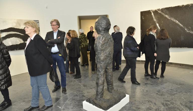 Einblick in die Ausstellung "ARMANDO - Bruchstücke/Brokstukken" © Potsdam Museum,