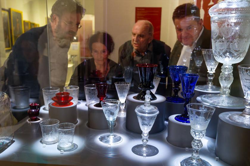 Kostbare Potsdamer Gläser - ausgestellt in der stadtgeschichtlichen Ausstellung
