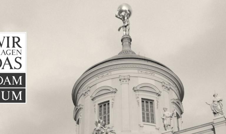 Foto vom Turm des Alten Rathauses und des goldenen Atlas'